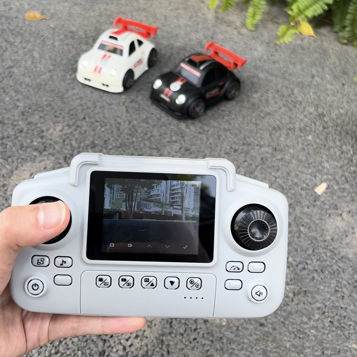 新型RC C6ドリフトカー、デュアルモードライト、サウンド、 - Toolkitrc M6Dac Smart Charger のレビューと価格